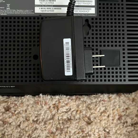 NETGEAR Nighthawk Smart Wi-Fi Router, R6700 - AC1750 - Picture 3 of 6